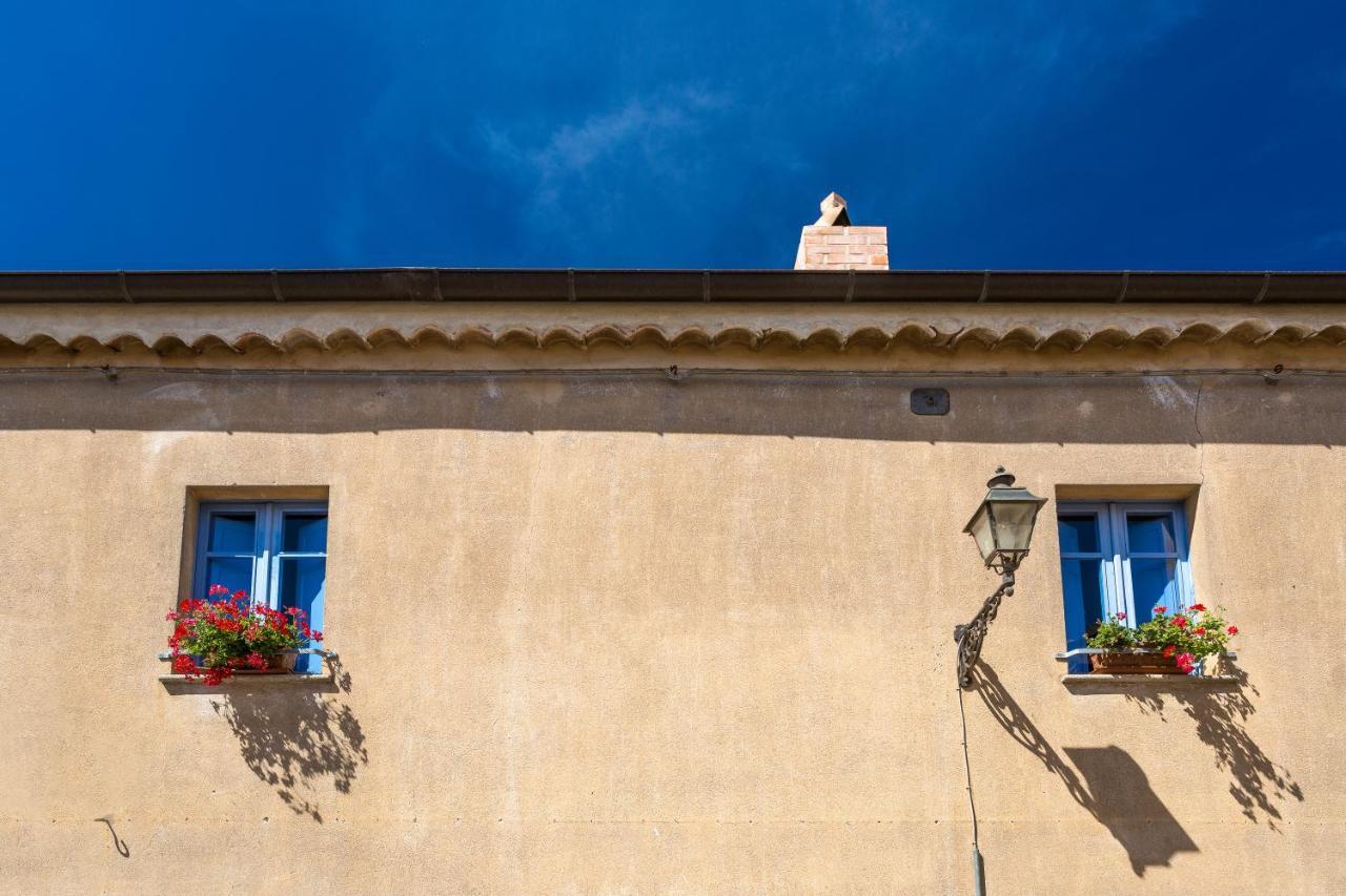 Ventanas Bed and Breakfast Villamassargia Rum bild